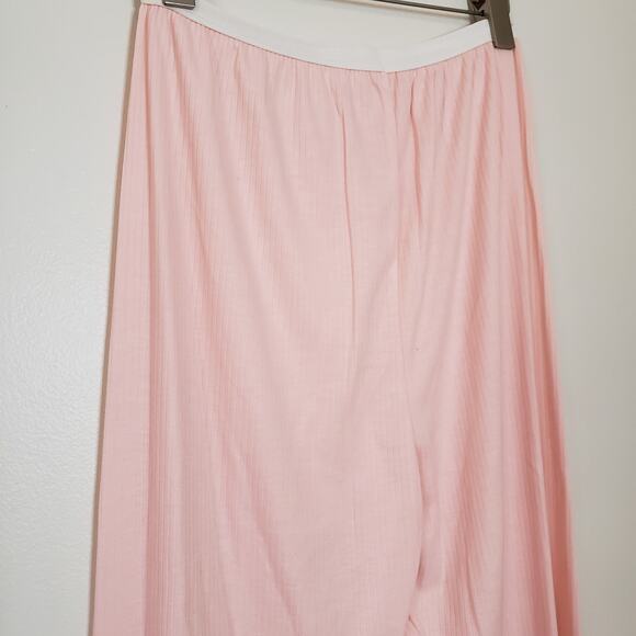 NWOT Lightweight Pajama Set Pants & Long Sleeve Top Pink Size Medium - Picture 8 of 9